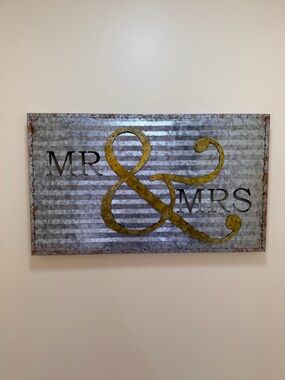 14" x 22.5" Mr & Mrs Metal Wall Sign in Gold and Silver Farmhouse GUC
